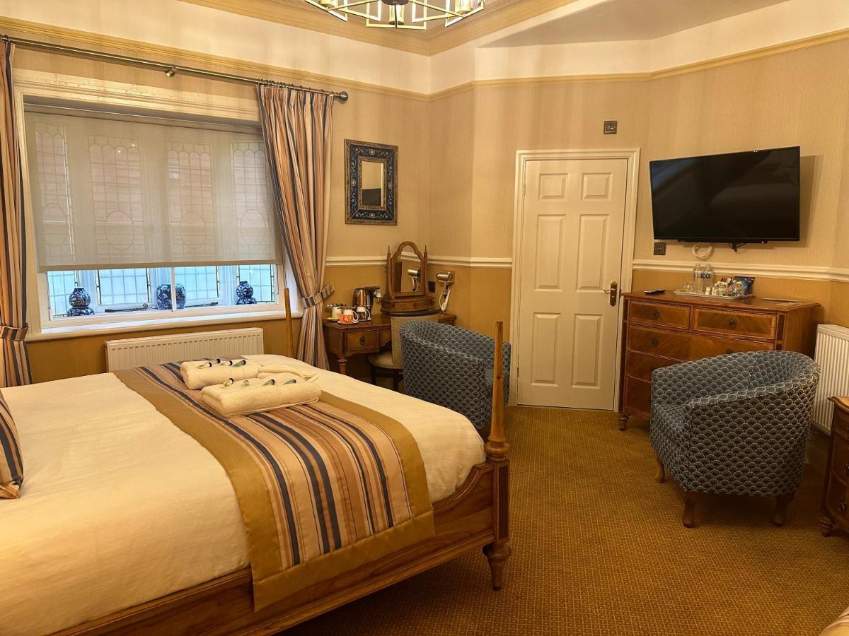 チェスター ハウス ゲスト ハウス Bed & Breakfast エクステリア 写真 A bedroom at the hotel