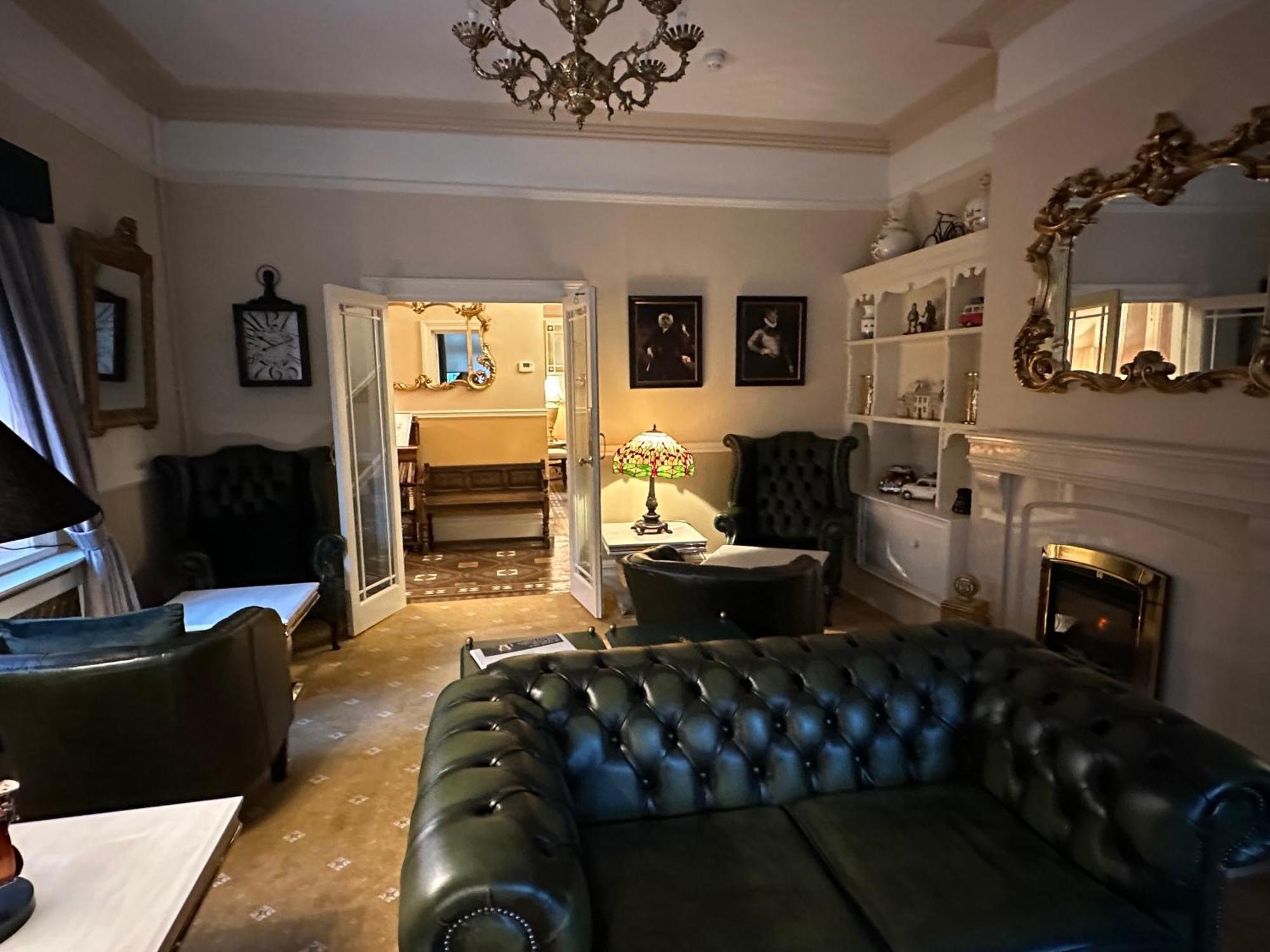 チェスター ハウス ゲスト ハウス Bed & Breakfast エクステリア 写真 The interior of the hotel