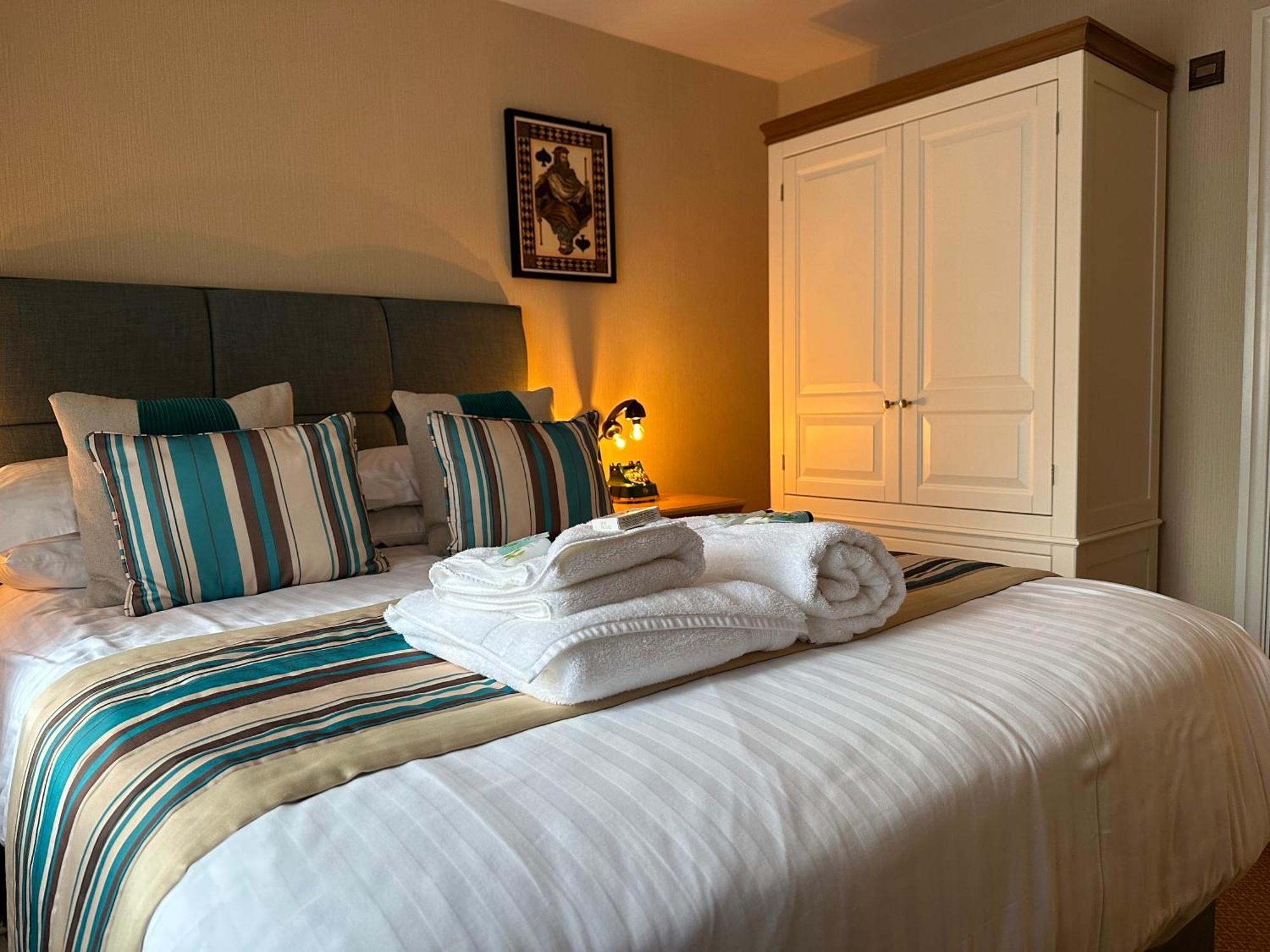 チェスター ハウス ゲスト ハウス Bed & Breakfast エクステリア 写真 A bedroom at the hotel